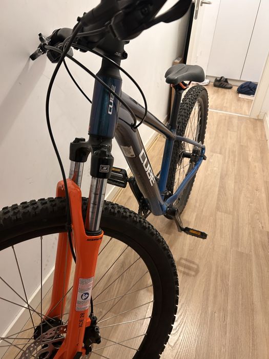 Vand bicicleta cube acid 260 folosita de foarte putine ori