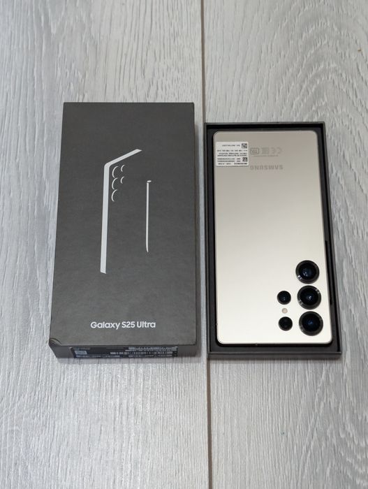 Samsung S25 Ultra 512 gb Ram 12 5G EAC