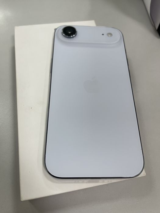 Apple Iphone Air (e-sim) (г. Алматы) лот 931401