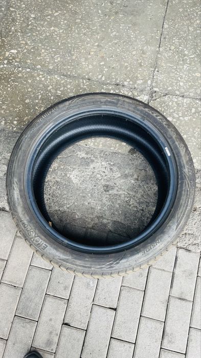 Резина 275/40R20 Triangle