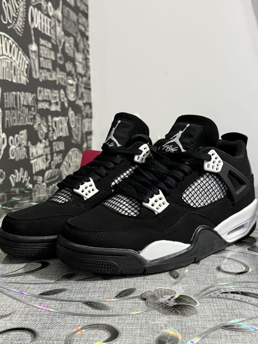 *LIVRARE GRATUITA* Jordan 4 Retro White Thunder !Verificare Colet!