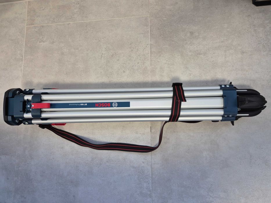 Оптичен нивелир + тринога + лата BOSCH