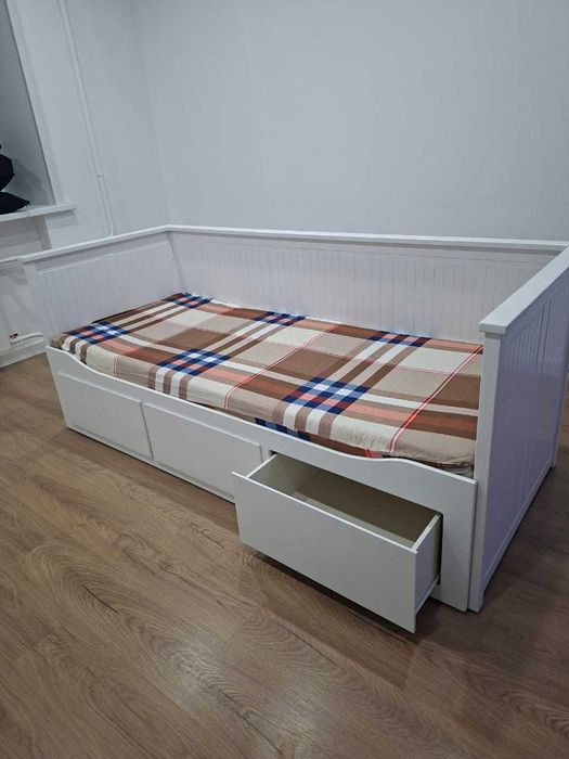 Продам кровать IKEA