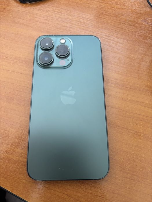 Продам IPhone 13 Pro 1 ТБ.