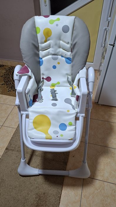 Scaun de masa bebe