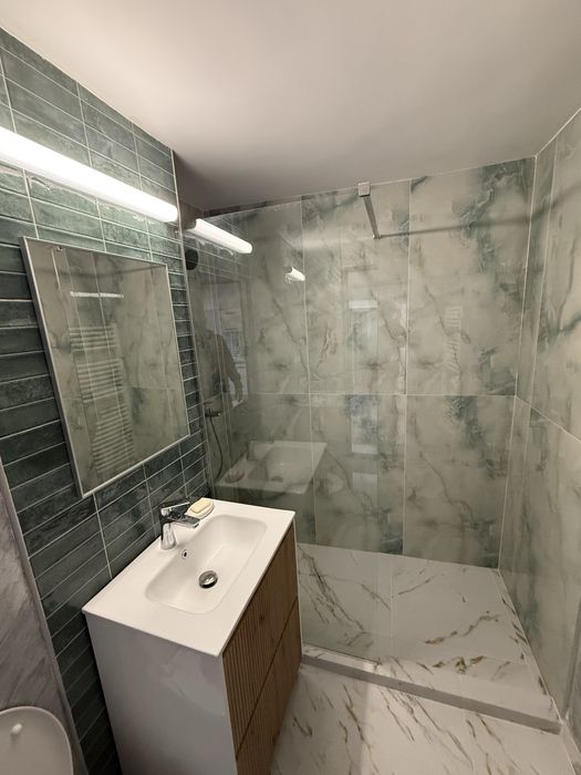 Vand apartament 2 camere central etaj3/7 renovat si utilat