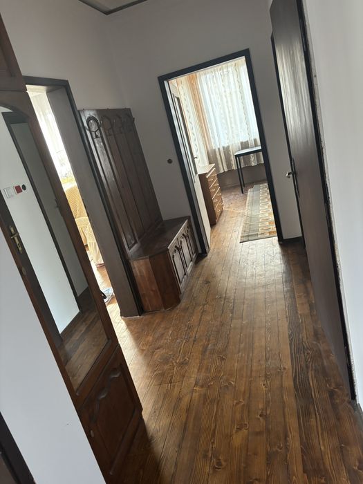 Дава се под наем Четиристаен апартамент в Асеновград - 126 кв.м за 357 € - Снимка #4