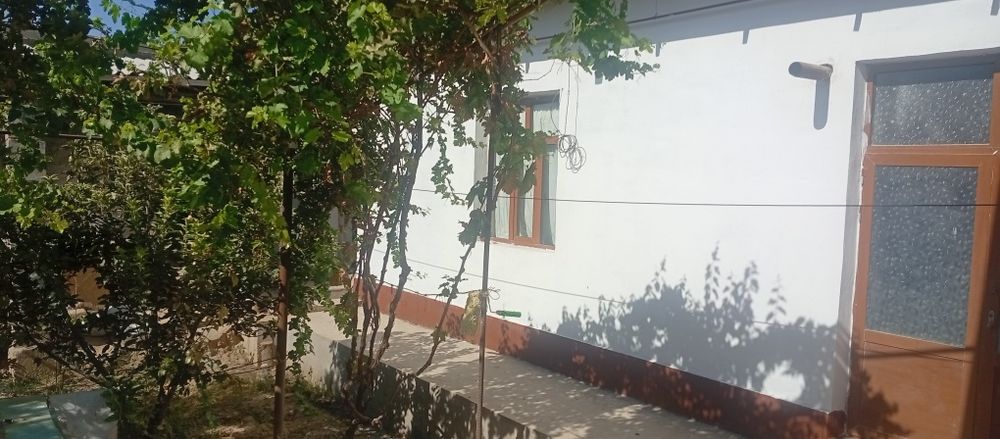 Uy sotiladi hovli