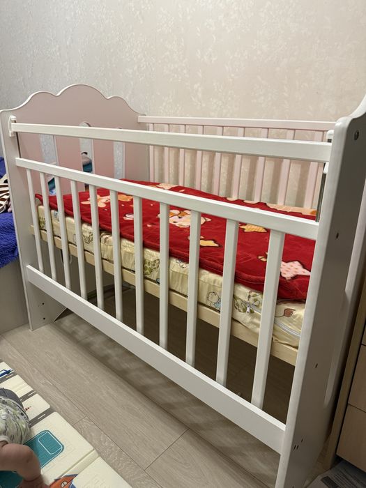 Отдам кроватку бесплатно!