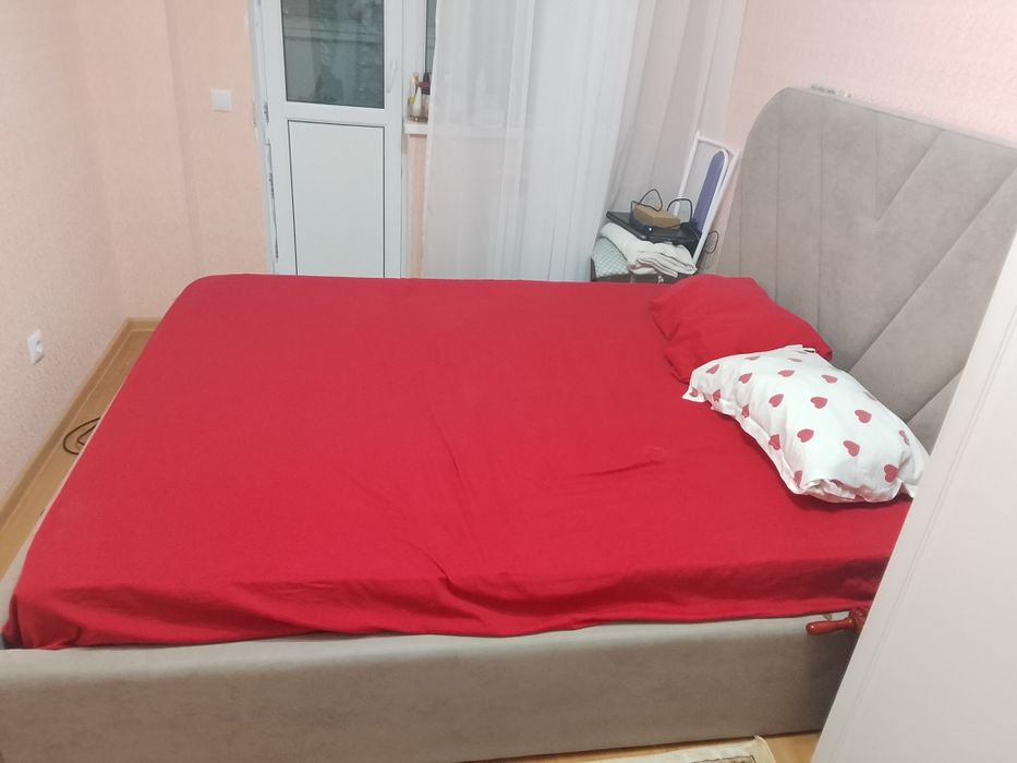 Кровать в спальню