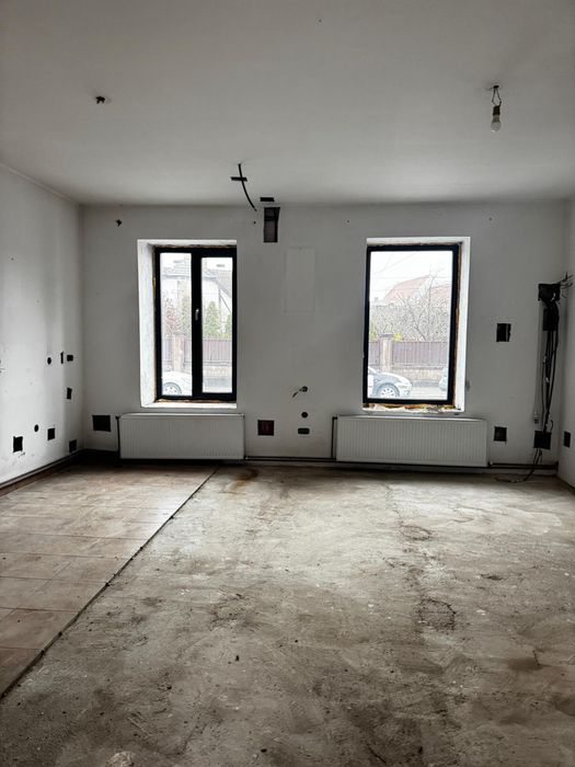 Casa/spatiu zona centrala!axente sever 18!