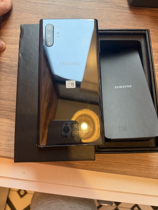 vand note 10 plus black