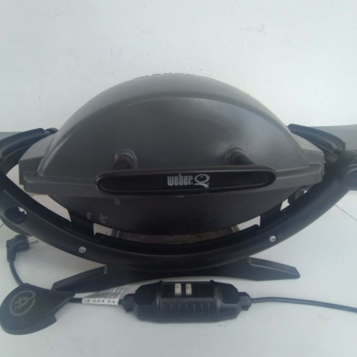 Електрическо барбекю WEBER Q140 мощност 2200W
Масивен корпус от лят алуминий