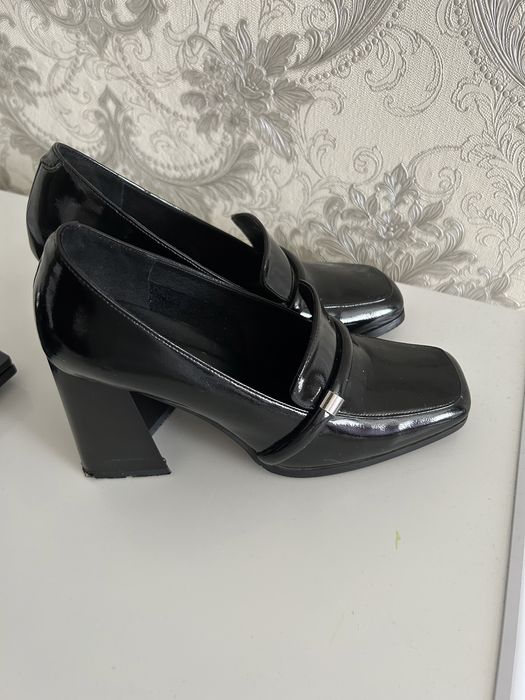 Женские туфли 39 размера