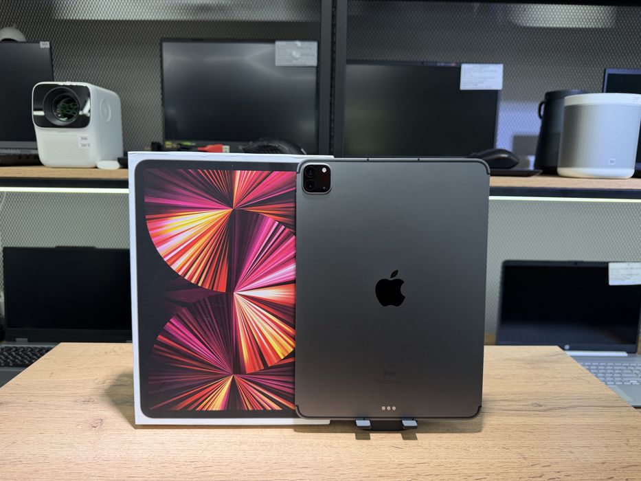 iPad Pro 11" 3 Generation, 512 GB, Wi-Fi+Cellular, АКБ92%, 2495/А10