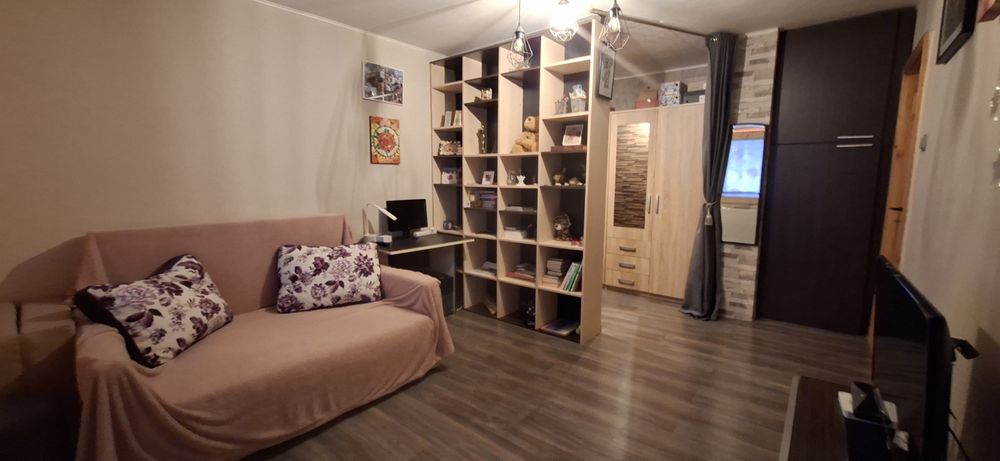 Proprietar vând Apartament 3 camere decomandat Nicolina