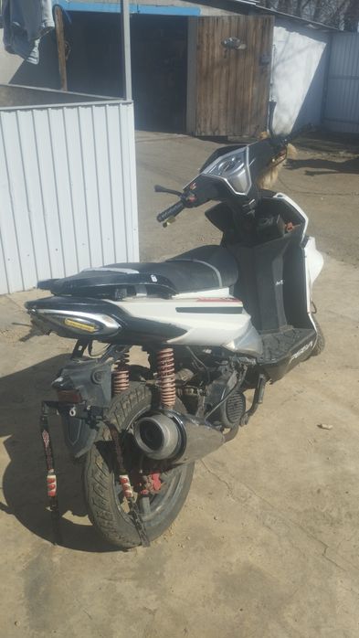 Скутер 150кубов педа