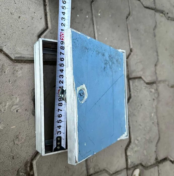 Продам Ревизионный люк 200*200