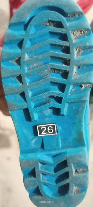 Продам детские сапожки