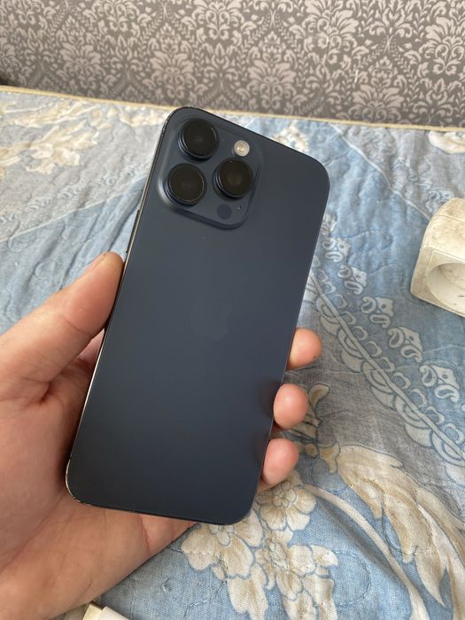 Продам iphone 15 pro max. 256GB