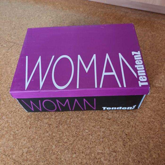 Дамски обувки на висок ток