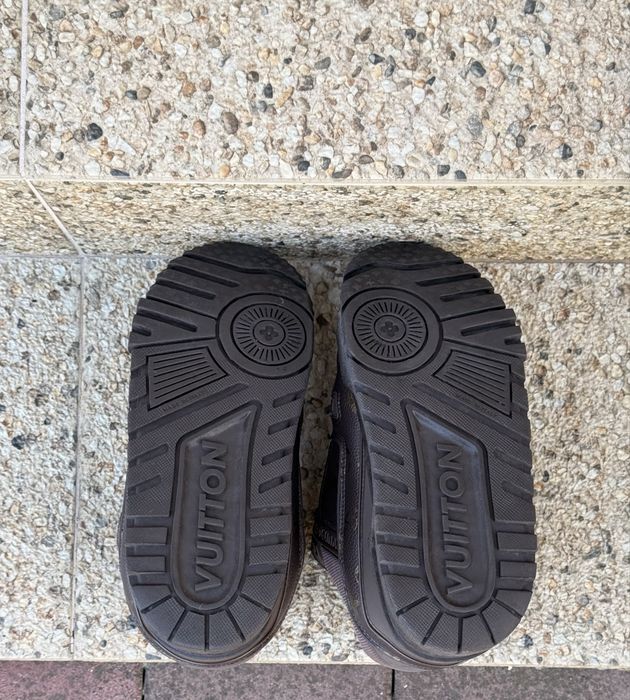 Louis Vuitton skates maxi