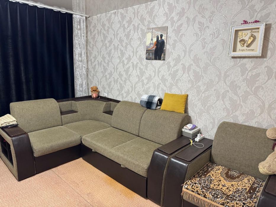 Диван угловой с креслом