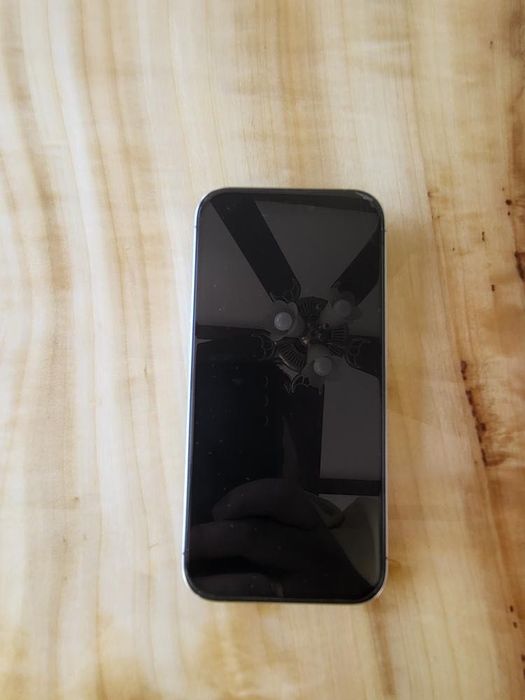 iPhone 15 Pro 256 GB С ГАРАНЦИЯ!