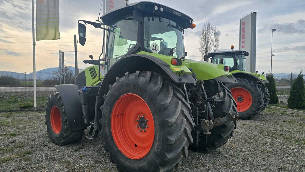 Tractor CLAAS Axion 810-PROMOTIE