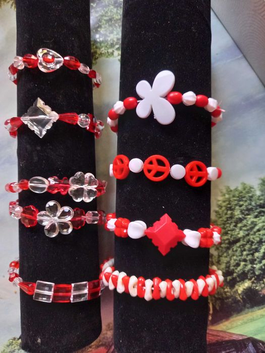 Евтини Мартеници на едро и дребно