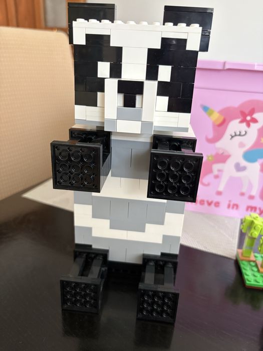 Minecraft lego Refugiul ursilor panda