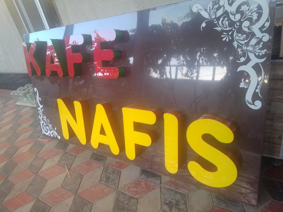 Yonadigan reklama tablosi sotiladi