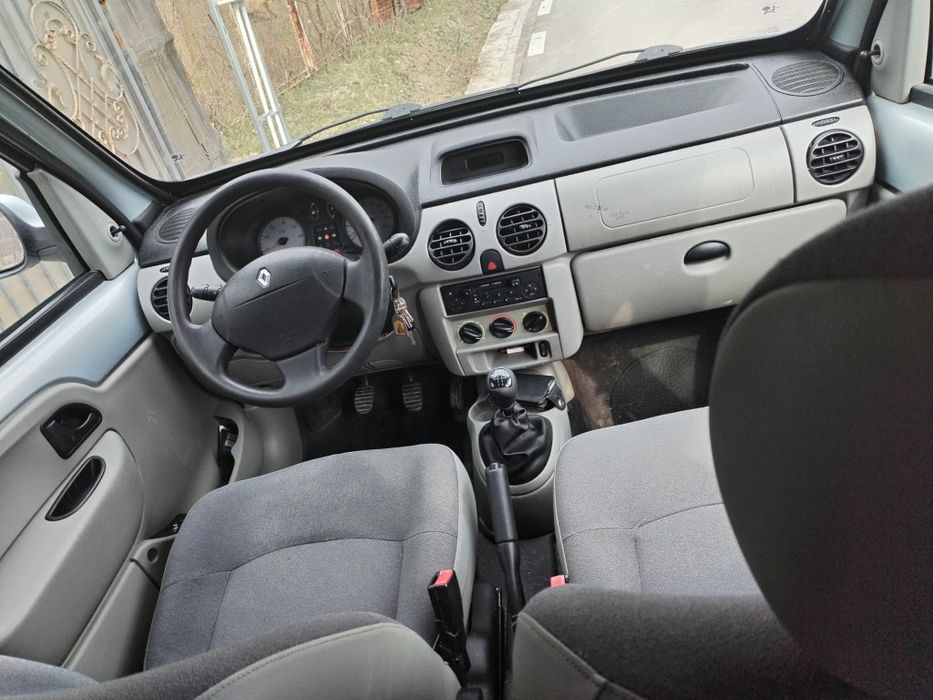 Vând Renault Kango 1,2 benzina