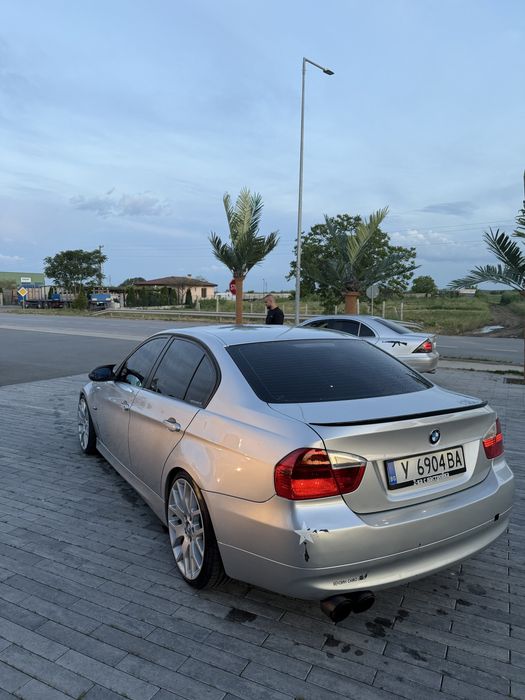 BMW E90 320D 143к.с