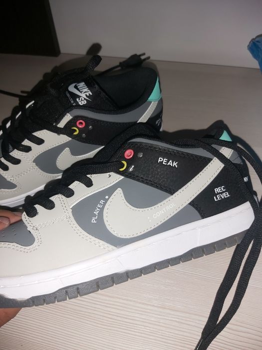 Кроссовки nike sb dunk record