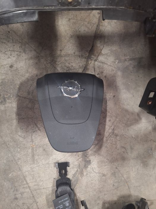Арматурно табло Opel Astra J / Опел Астра Джей 2013г.