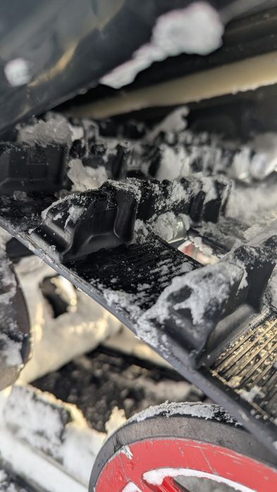 Продам снегоход брп