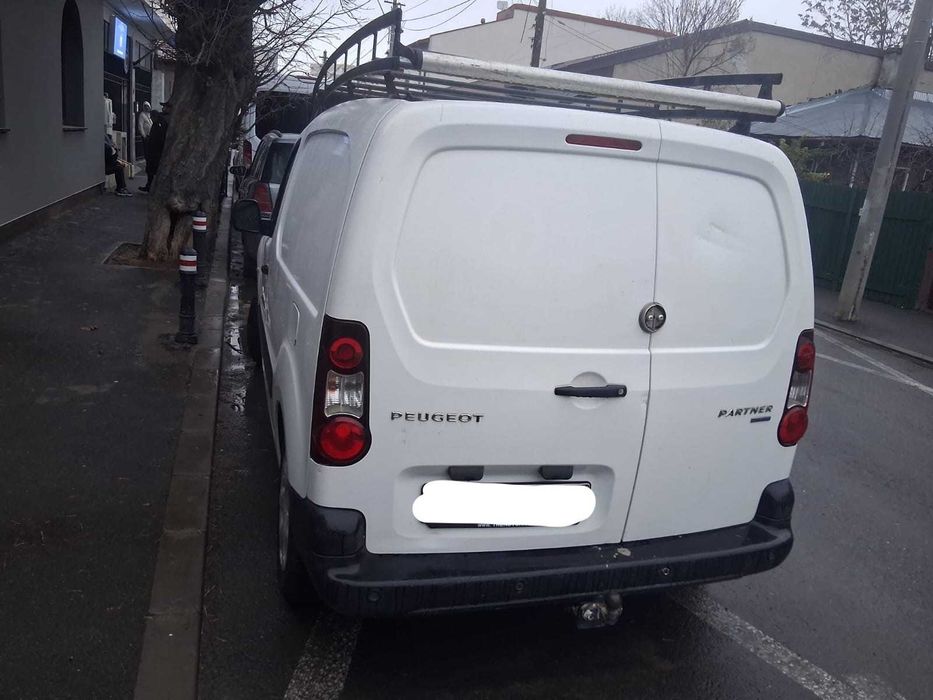 Peugeot partner 2016 duba 127000km autoutilitara