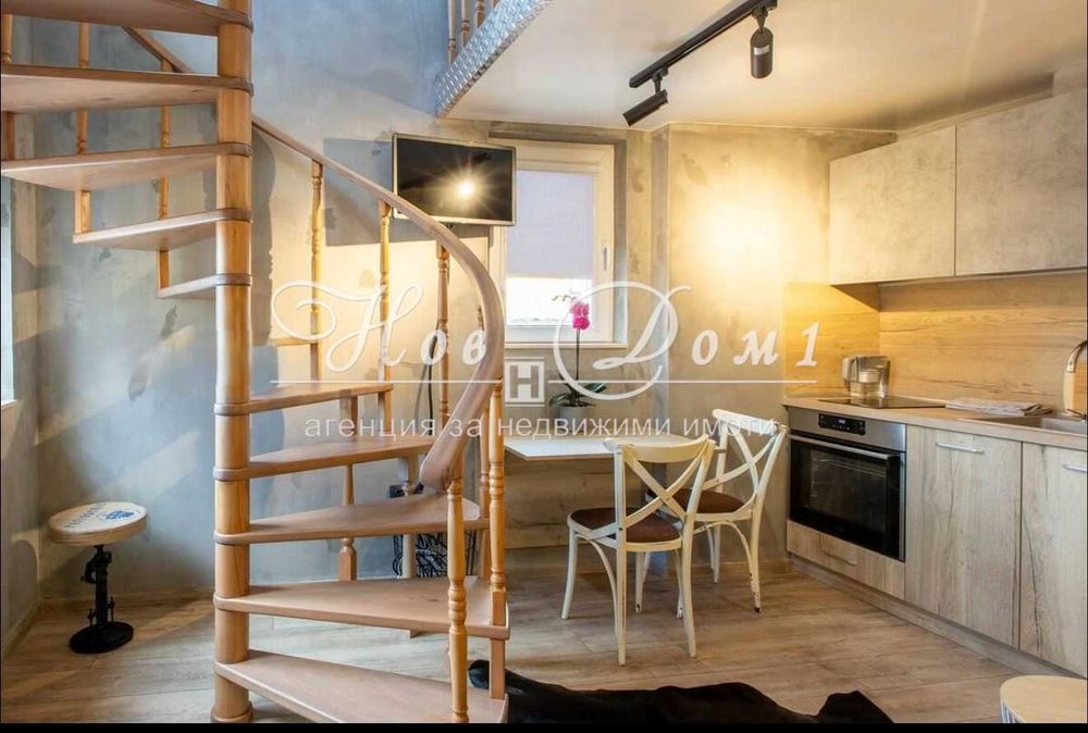Дава се под наем Двустаен апартамент в Варна, Център - 37 кв.м за 398.82 € - Снимка #1
