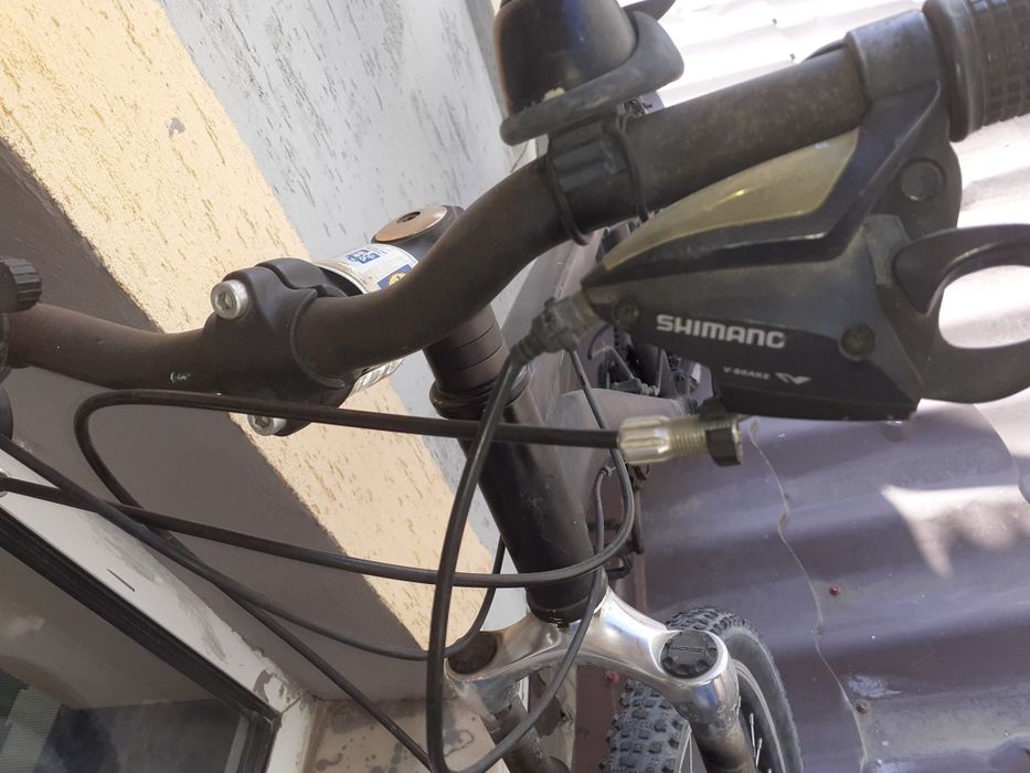 Vând bicicleta în stare de funcționare