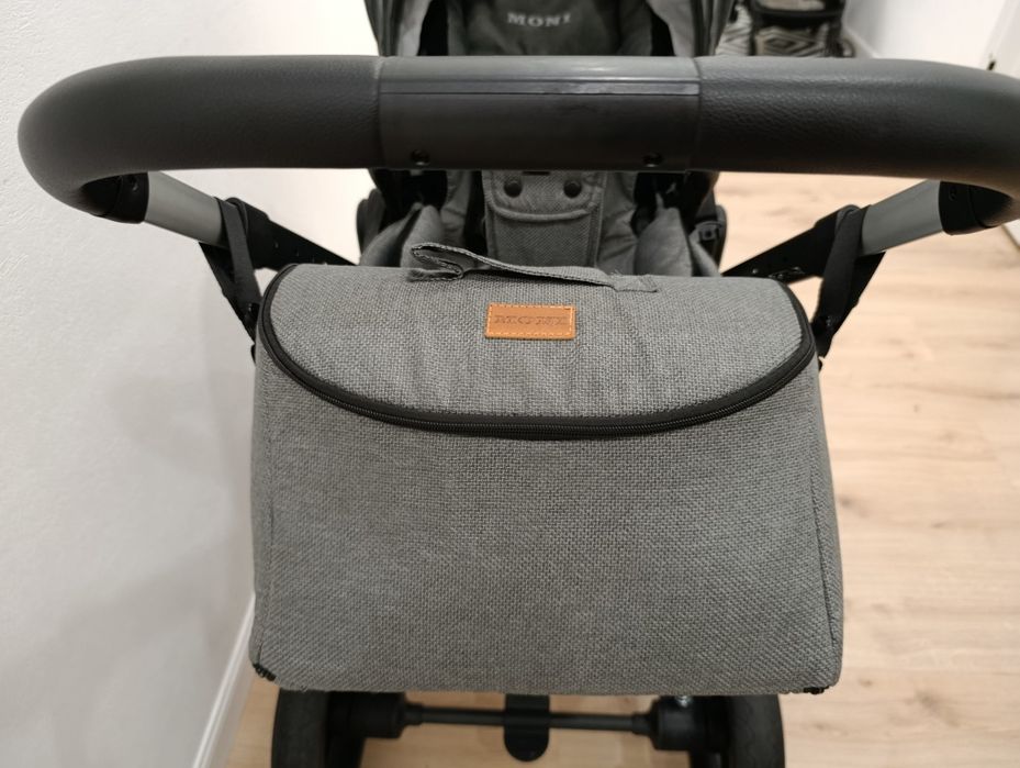 Коляска + сумка + тёплая накидка + дополнительный матрасик