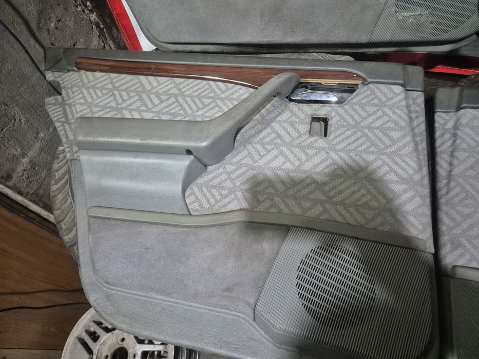 Дверные обшивки Мерседес С202