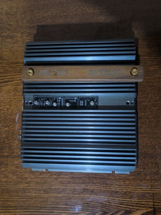 Уселитель sq Audison vr 203