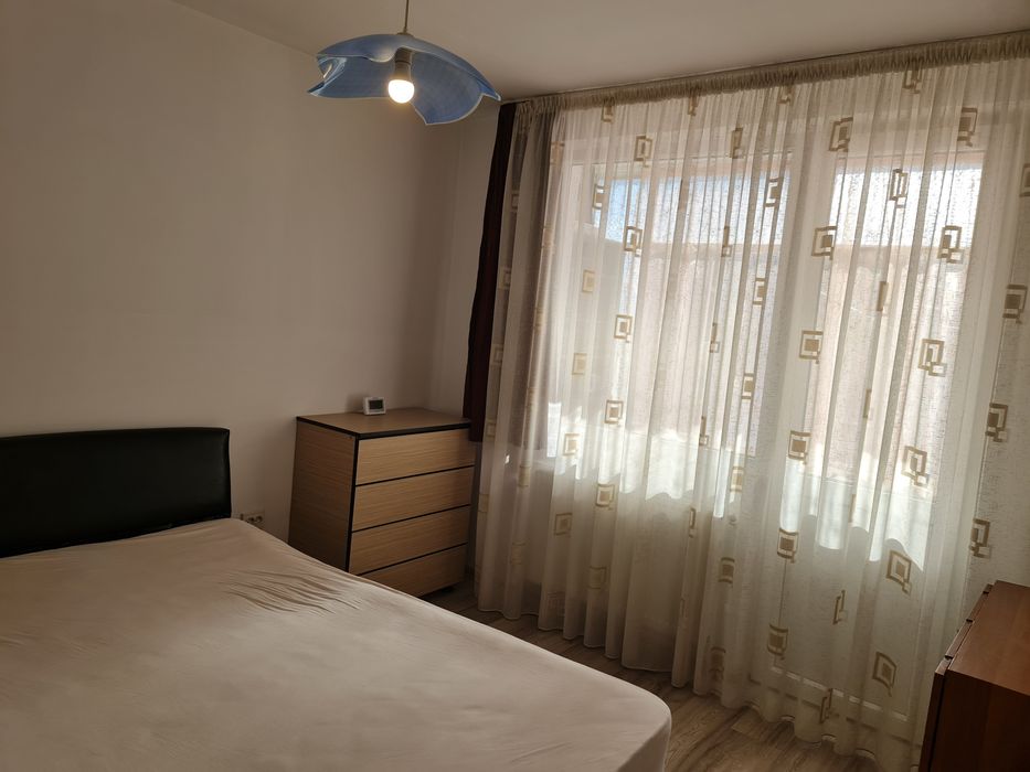 Ofer spre închiriere apartament 2 camere zona centrală