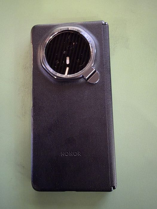 Honor Magic  V3  +12 GB RAM Turbo