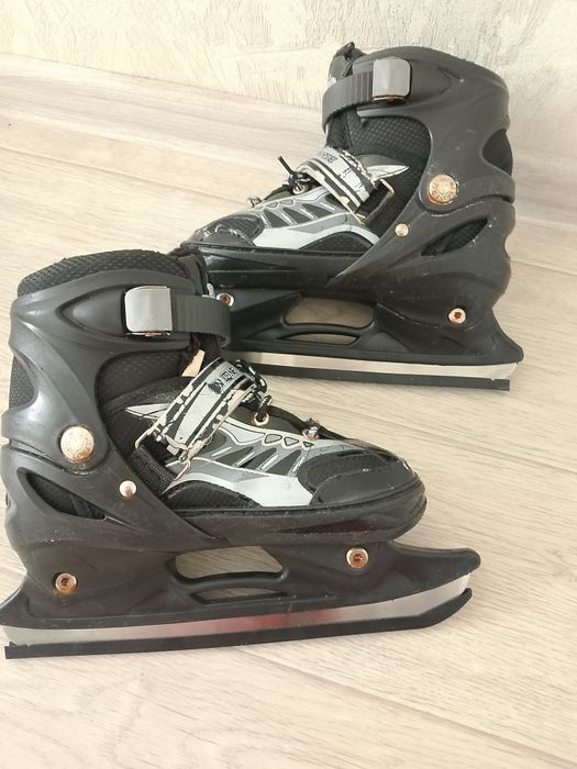 Продам детские коньки