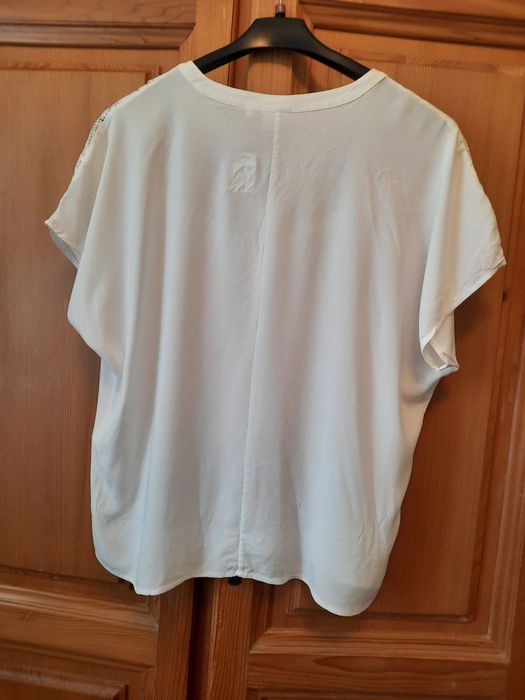 Bluza elegantă cu dantela mărimea 48-50(38 pe eticheta)