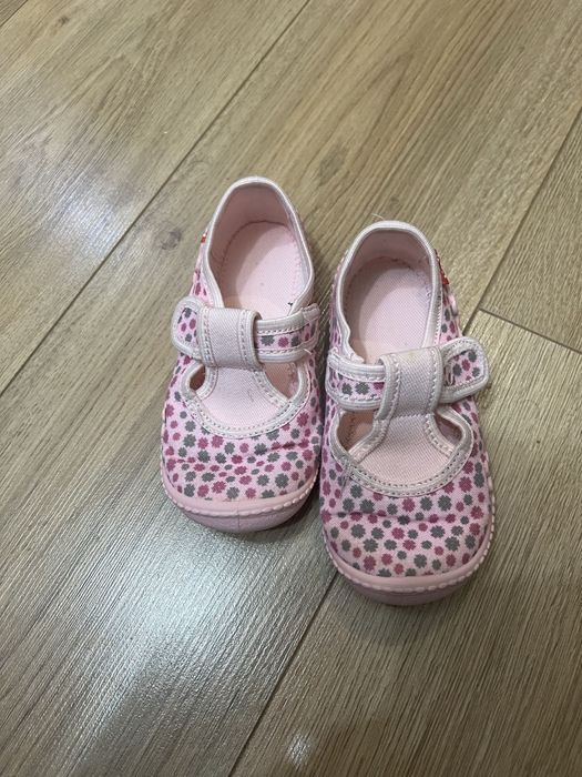 Пантофи Колев и Колев