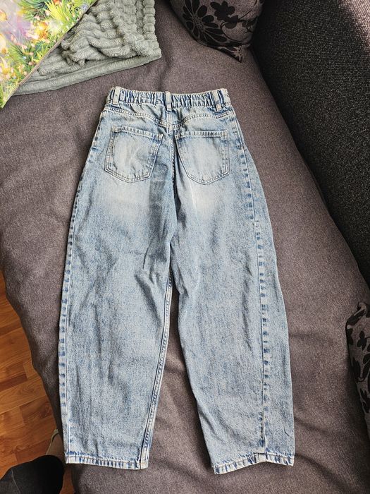 Детски дънки на H&M,нови