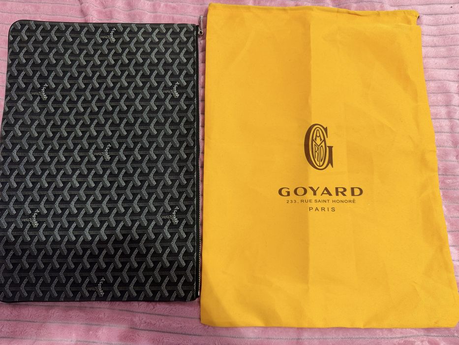 Goyard Pouch Black